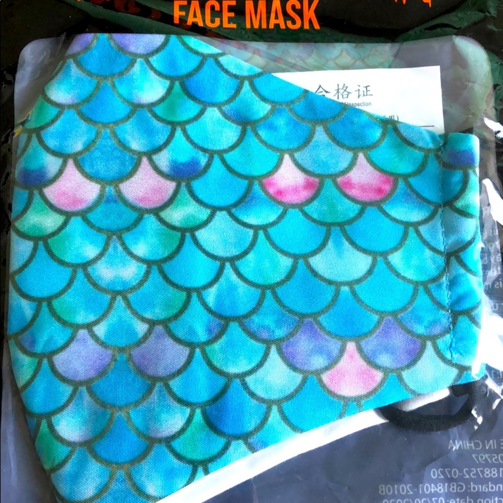 5/19 Adult mermaid 🧜🏻‍♀️ face mask 😷